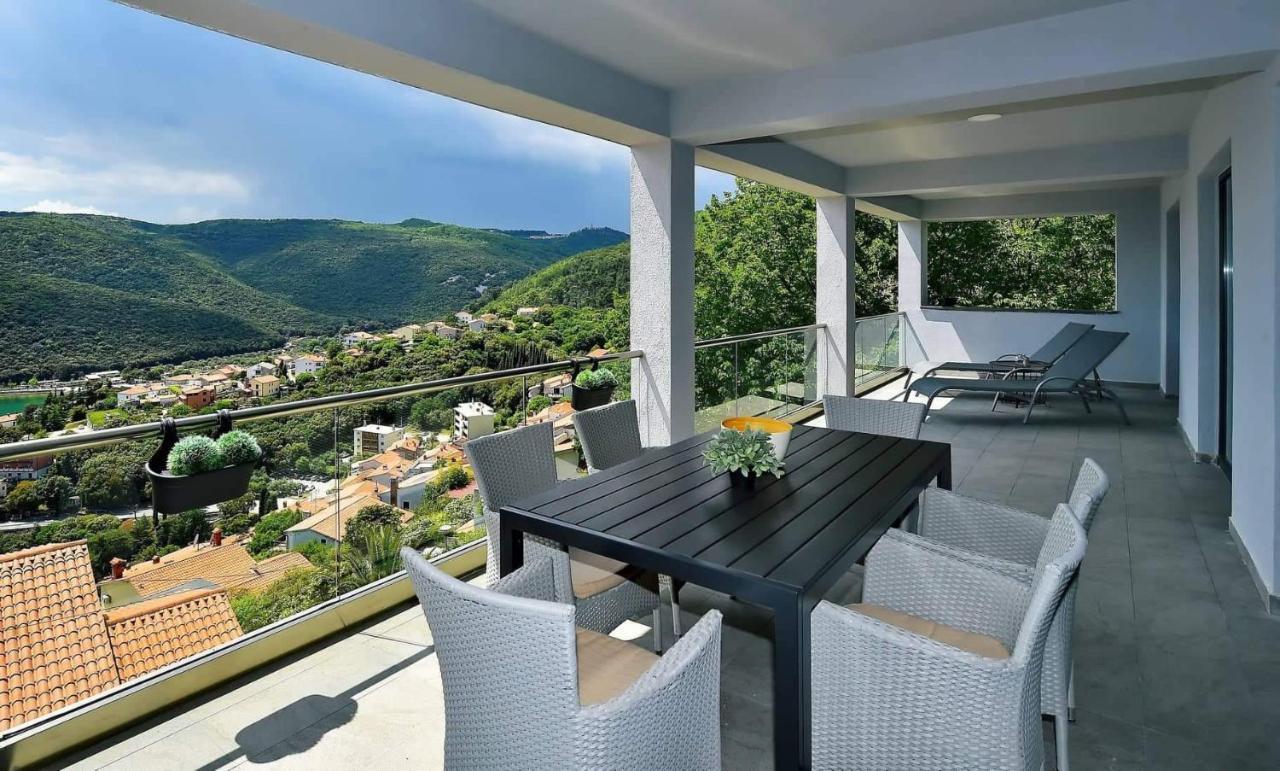 Apartment Vanilla I With Beautiful Seaview Rabac Kültér fotó